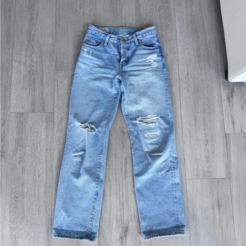 Blue Denim relaxes soft 90s